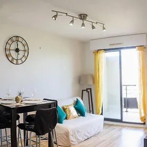 https://apt-t2-plage-prado-david-parc-borely-parking-privee.fr-provencehotel.com